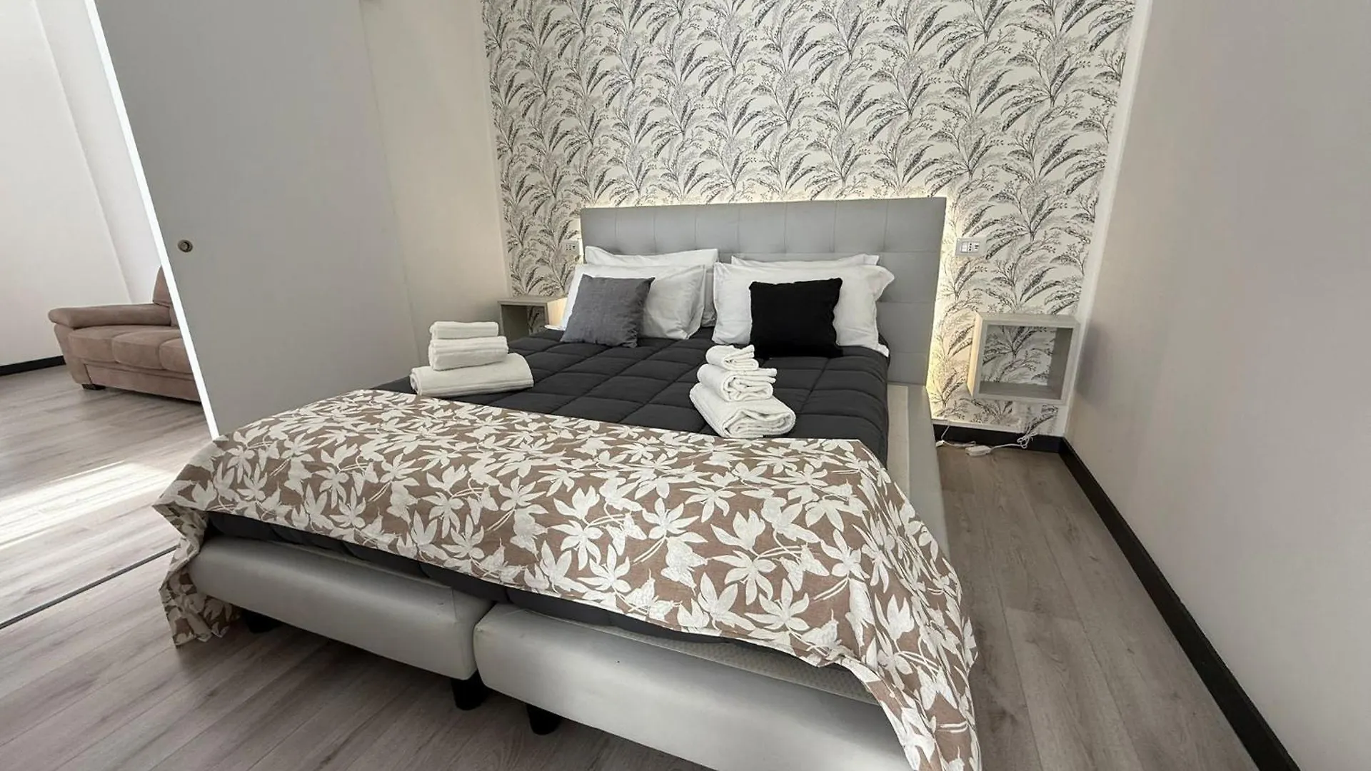 Florio Suite Apartment Palermo Italy